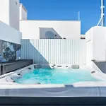 New Luxury Penthouse Beachfront In The Algarve Armação de Pêra