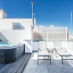 New Luxury Penthouse Beachfront In The Algarve Armação de Pêra