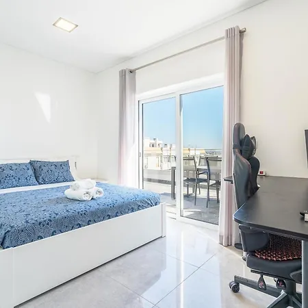 New Luxury Penthouse Beachfront In The Algarve * アルマカオ・デ・ペラ