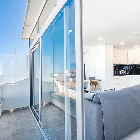 New Luxury Penthouse Beachfront In The Algarve Armação de Pêra